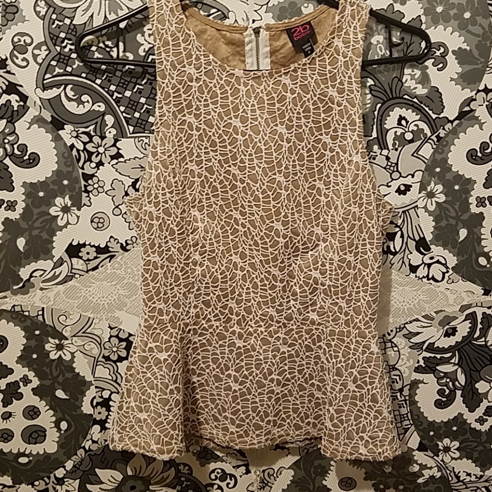 2b bebe sleeveless blouse